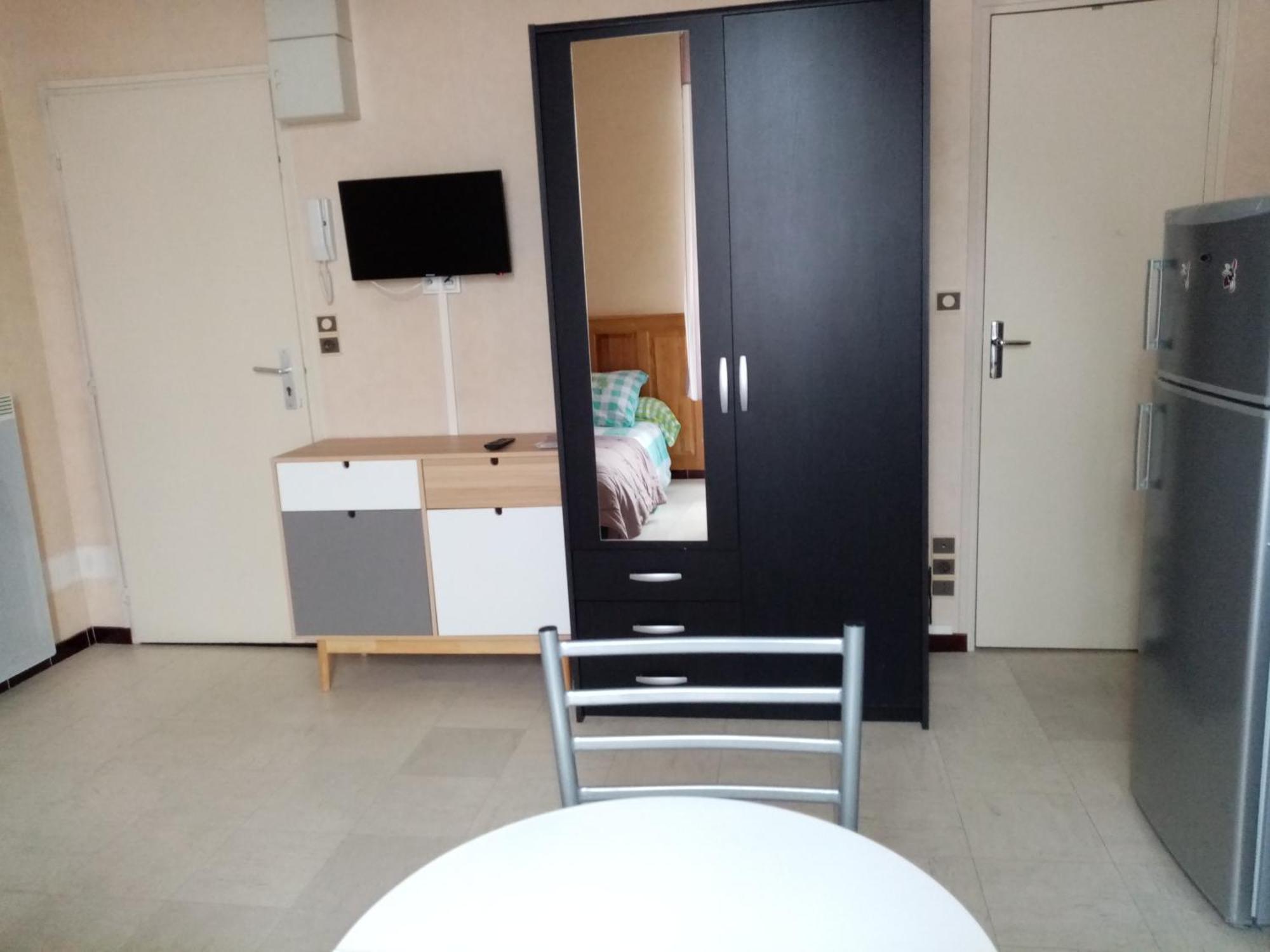 Studio Danton Troyes Kültér fotó